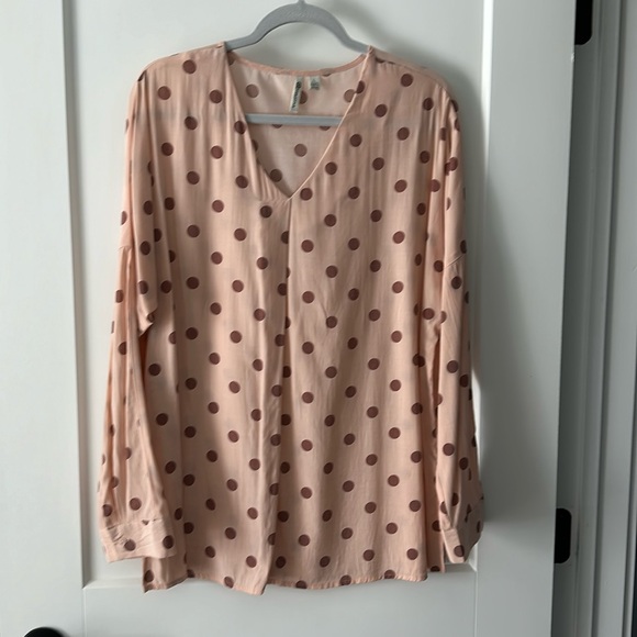 Versona blouse - Picture 1 of 2